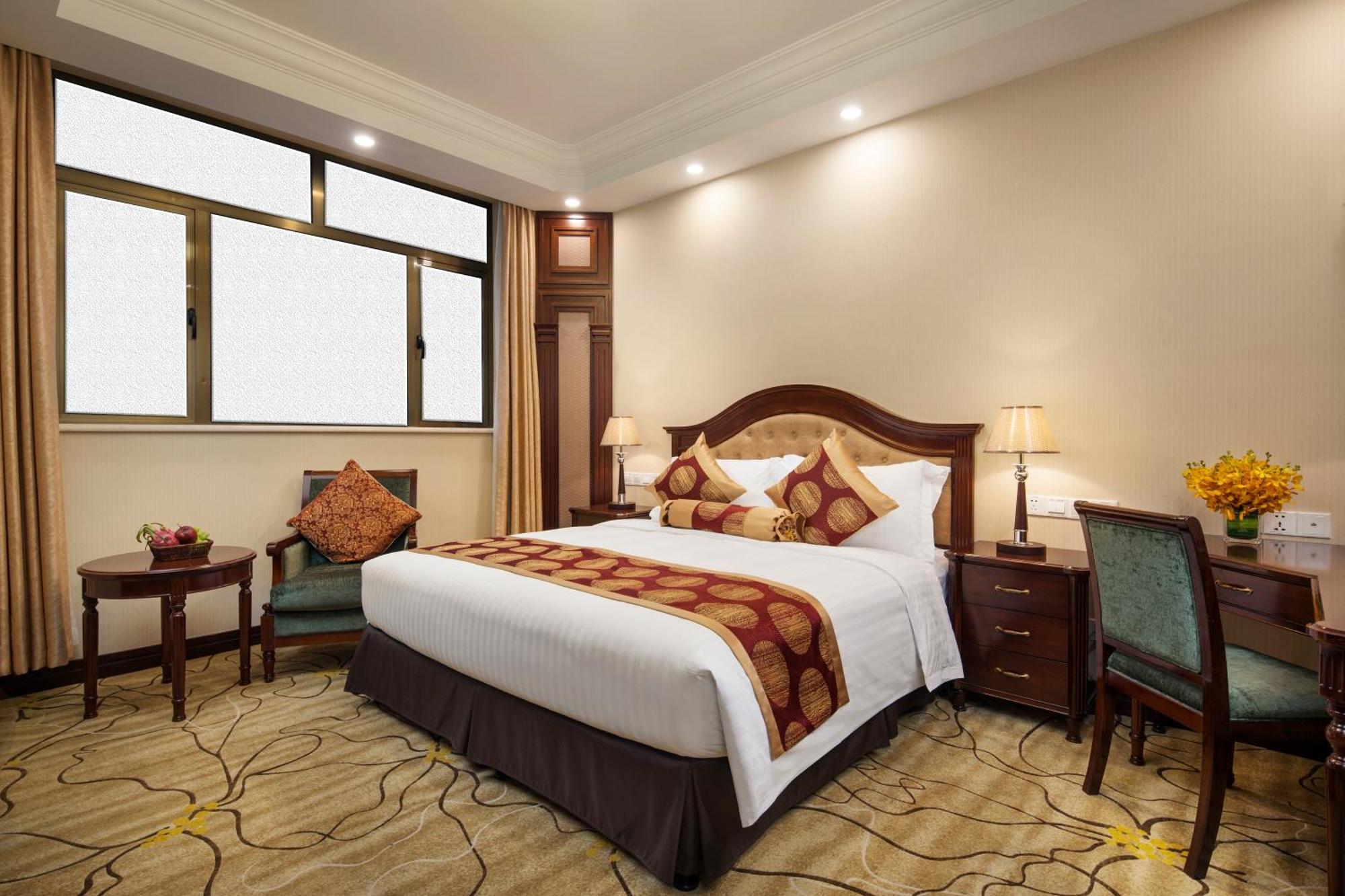 Jin Jiang Pacific Hotel Шанхай Екстер'єр фото