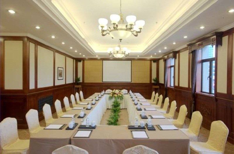 Jin Jiang Pacific Hotel Шанхай Екстер'єр фото
