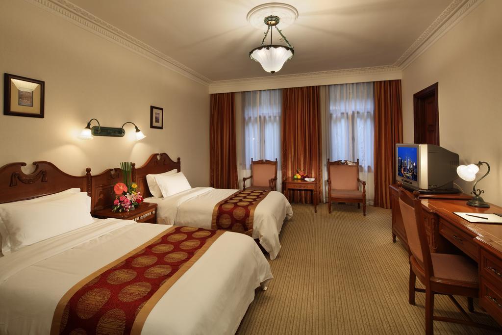 Jin Jiang Pacific Hotel Шанхай Екстер'єр фото
