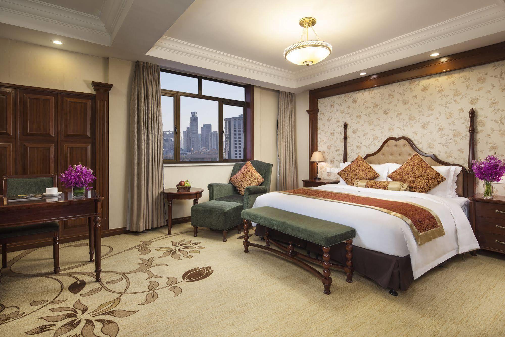 Jin Jiang Pacific Hotel Шанхай Екстер'єр фото