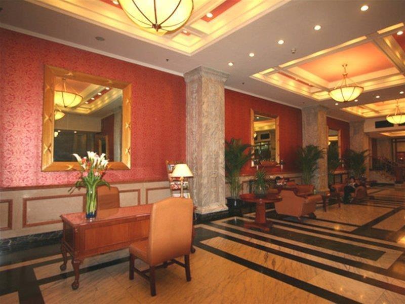 Jin Jiang Pacific Hotel Шанхай Екстер'єр фото